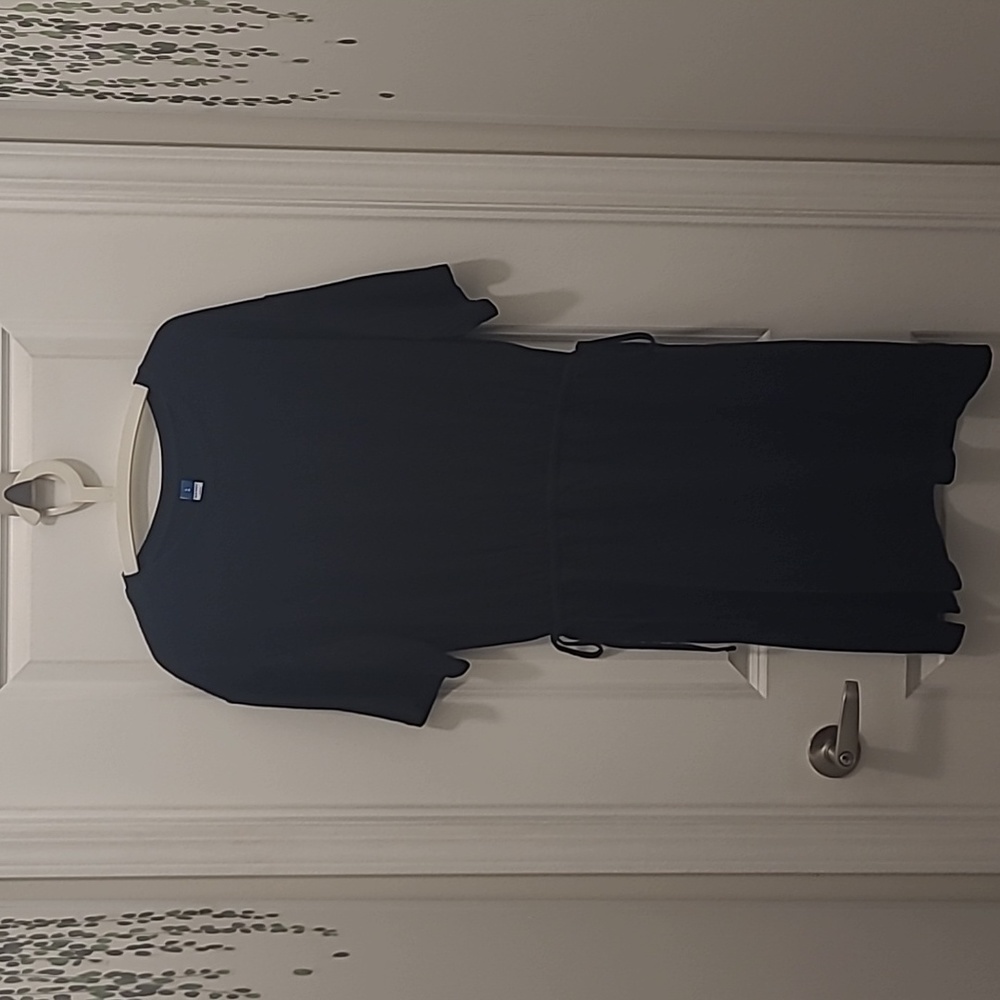 Black Old Navy Dress with draw strings waist.
